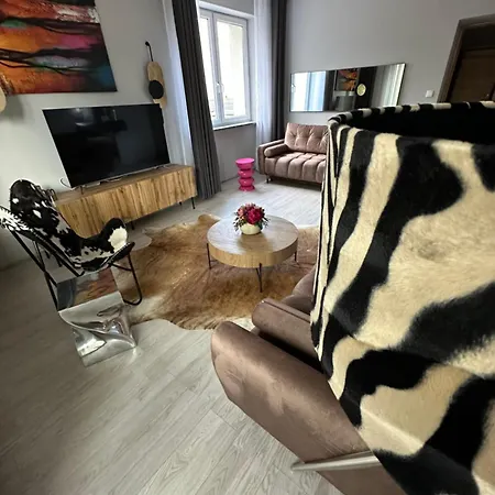 Apartment The Mirrors *