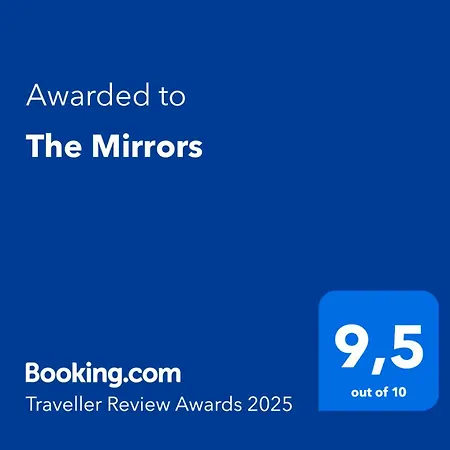 The Mirrors Апартаменты *