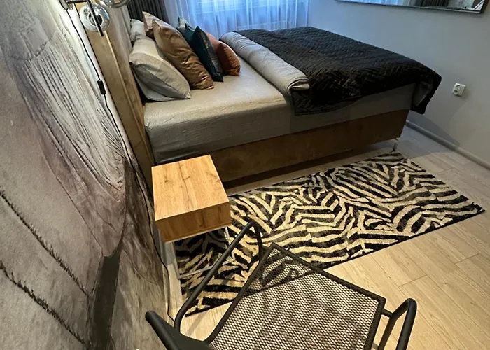 Apartment The Mirrors