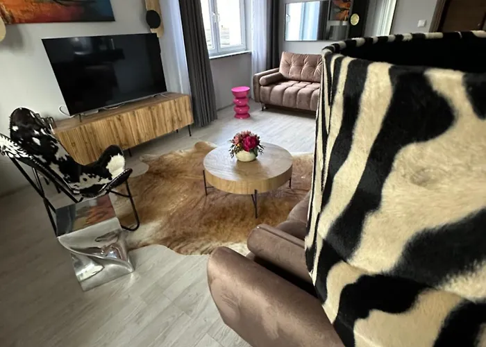 Apartment The Mirrors *