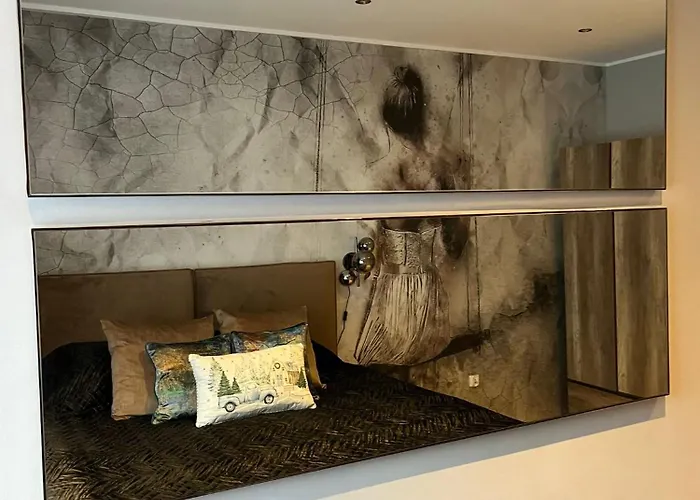 Apartment The Mirrors
